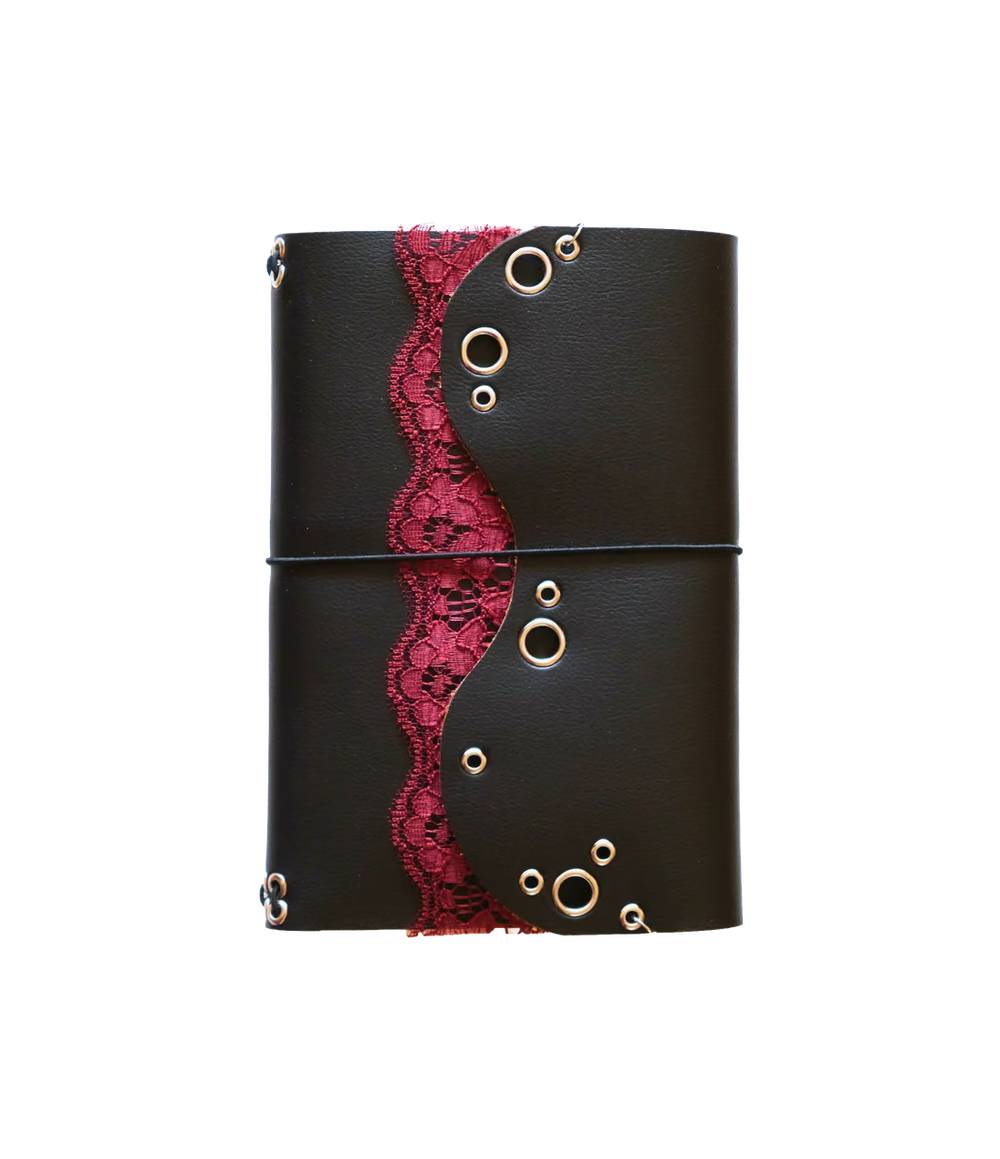 Carnet Lisse vague dentelle rouge A5 – carnet fait main en simili-cuir, Destiny
