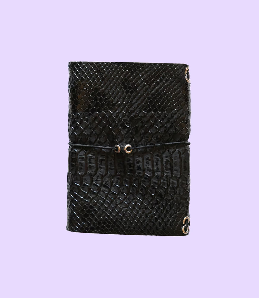 Dos du carnet Python dentelle blanche A6