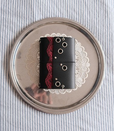 Carnet Lisse dentelle rouge A6