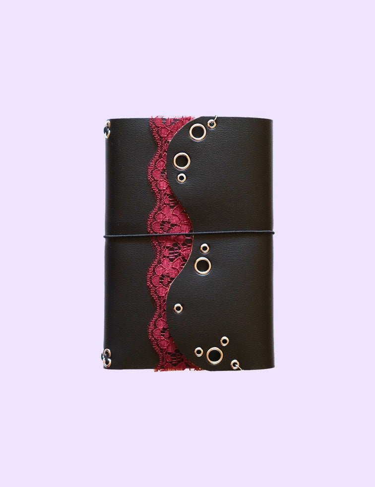 Carnet Lisse vague dentelle rouge A5